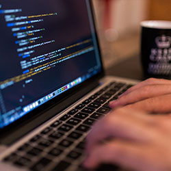 詹姆斯在网球公开赛中竟然出现这种状况，kaiyun报道全场球迷懵了